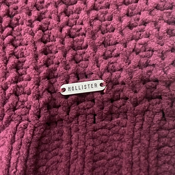 Hollister sweater - Picture 4 of 5